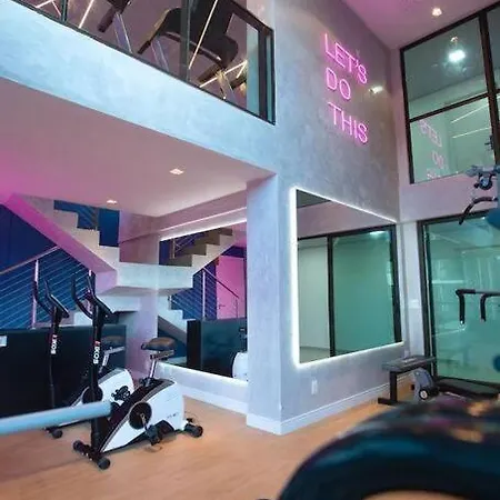 Loft 305-3